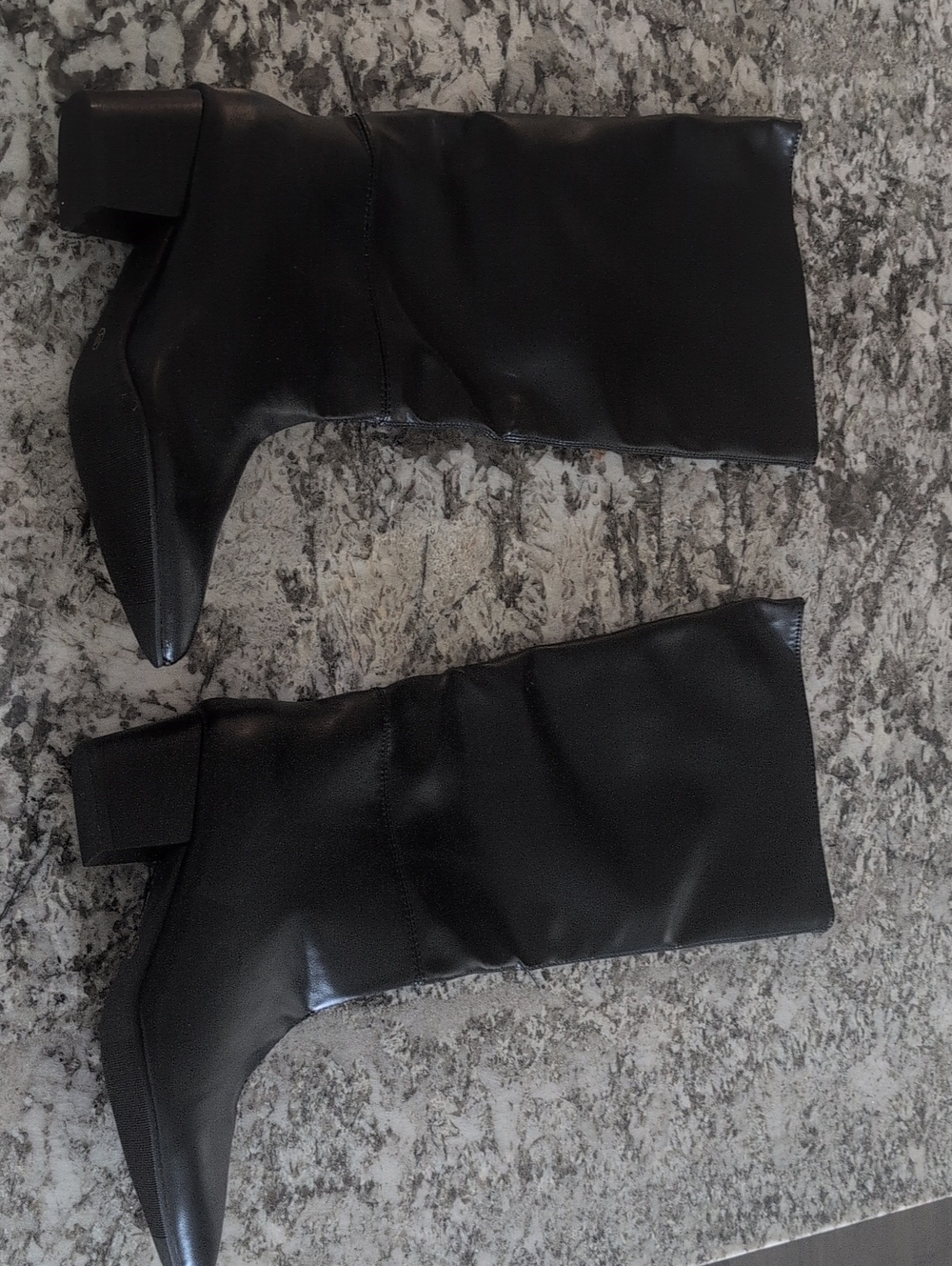 Women's Black Mid-Calf Block Heel Boots